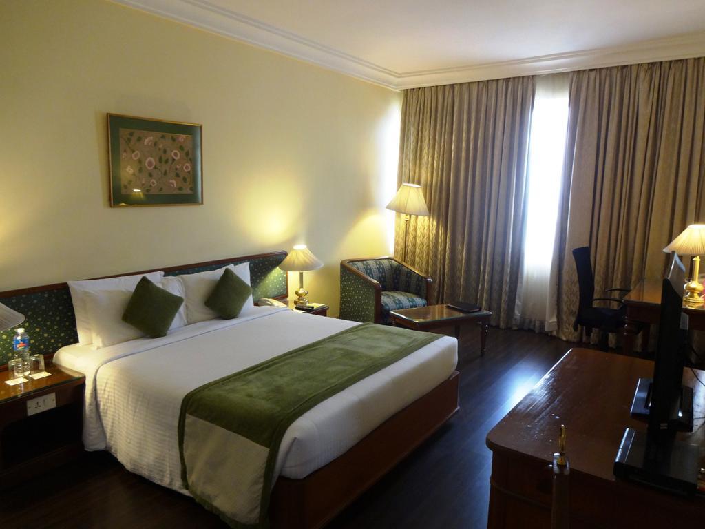 Royal Orchid Central Bangalore, Mg Road Rom bilde